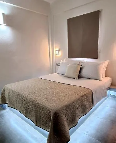 Ether Holiday home Perivolos (Santorini)